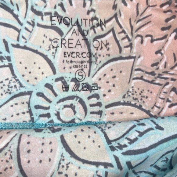 Evolution and Creation Ombre Leggings - Picture 2 of 2